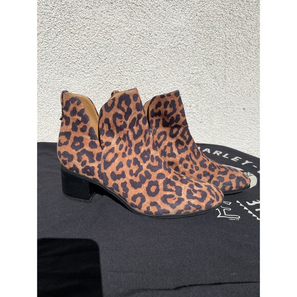 Roar Women’s Leopard Print Suede Block-Heel Ankle Boots – US 6.5, Slip-On - Picture 1 of 4